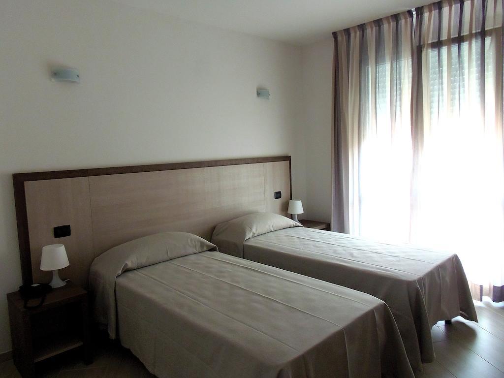 Hotel Lido Inn Lido di Camaiore Habitación foto